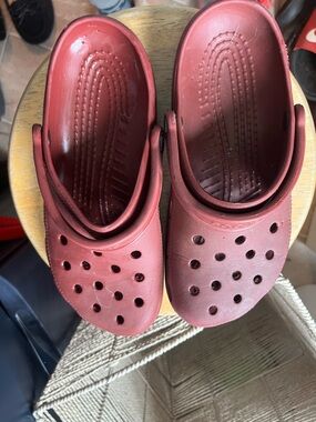CROCS Classic Clog Mules in Dark Red